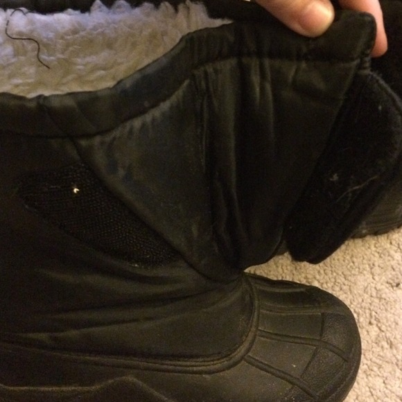 Child's Snow Boots - Picture 3 of 4