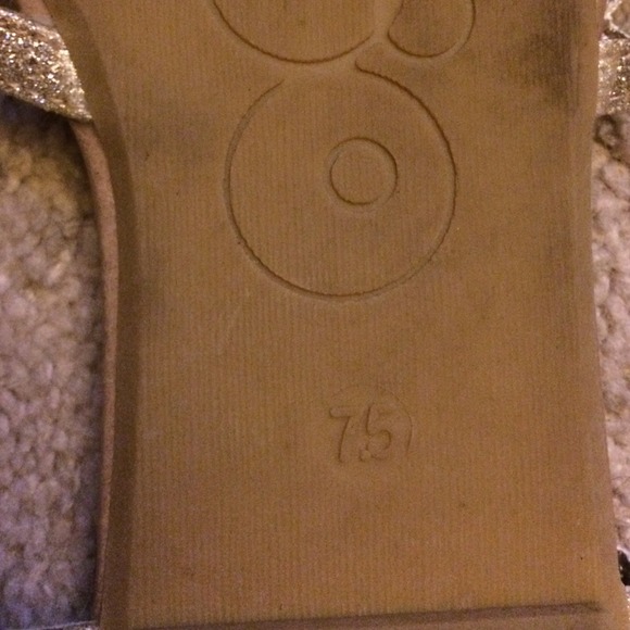 Gold Sparkly Bow Sandals - Picture 3 of 4