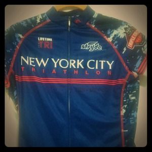⚡️REDUCED⚡️2014 NYC TRIATHLON Cycling Jersey