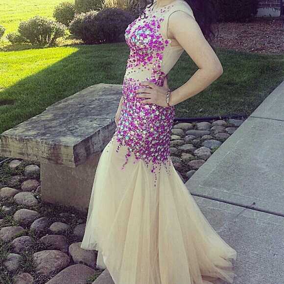 Prom Dress - Picture 2 of 4