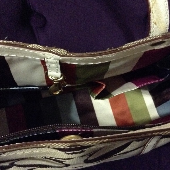 Coach tote - Picture 3 of 3