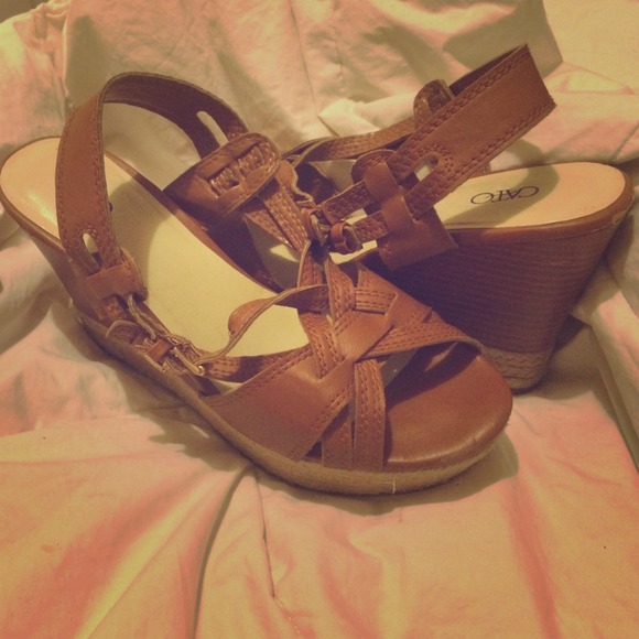 Casual wedges