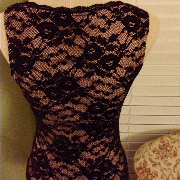 Stretch chocolate Lace bodice top with pink lining - Picture 3 of 3
