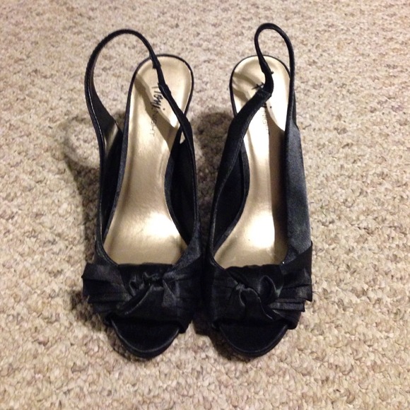 Black heals