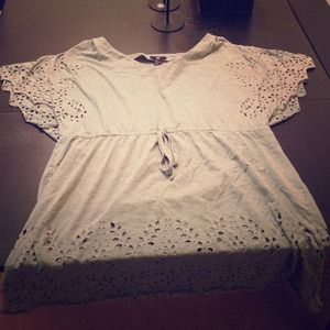 ✔️Sold ✔️H&M Grey Eyelet Top