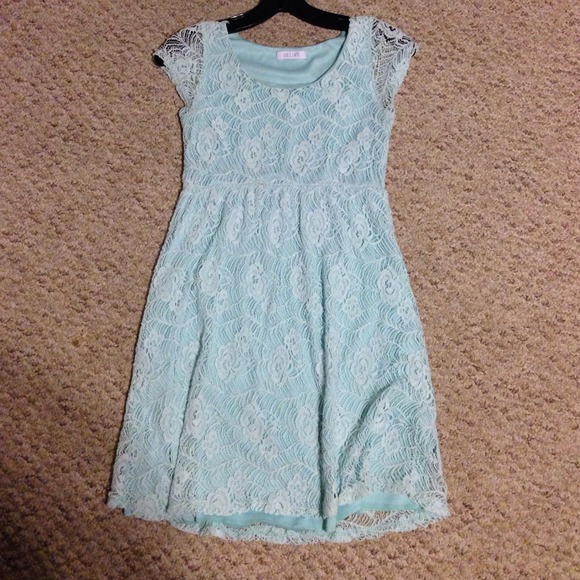 Baby blue short lace dress