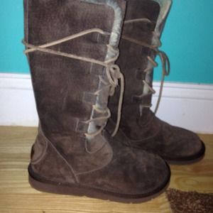 Size 7 UGG boots