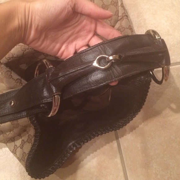 Gucci hobo bag! - Picture 2 of 4