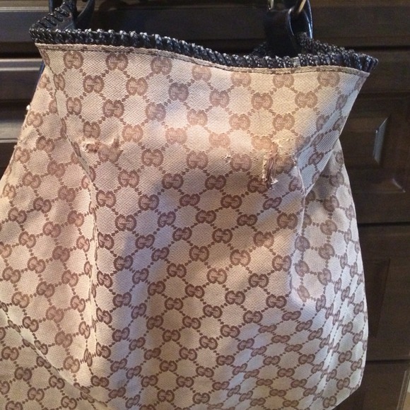 Gucci hobo bag! - Picture 4 of 4