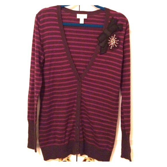 Loft cardigan with black and diamond bow. Size M.
