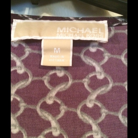 ♏️MICHAEL KORS♍️ Ruched top - Picture 2 of 2