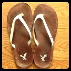 American Eagle Leather White Strapped Sandals