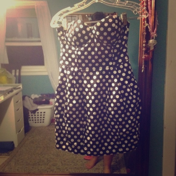 Pooka dot dress !! black and white short dress