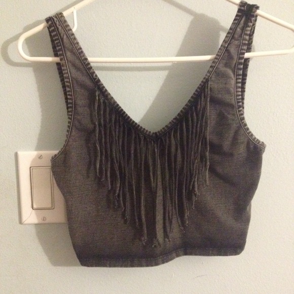 🎂TRADED🎂Urban Outfitters Fringe Crop Top