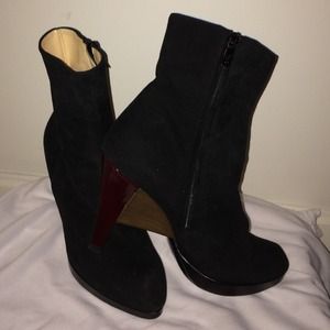 Yves Saint Laurent ankle boots