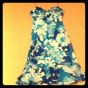 Blue floral polyester spaghetti strap dress!