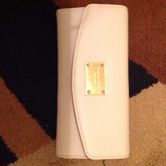 Authentic mk bag and wallet bundle - Picture 2 of 3