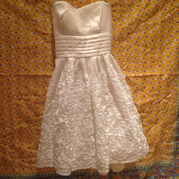 Princess Dress 💍 - Picture 4 of 4