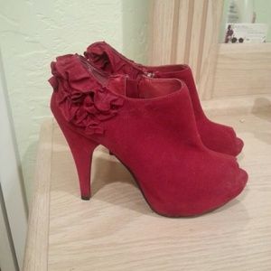 Red velvet booties❤️SALE🎉