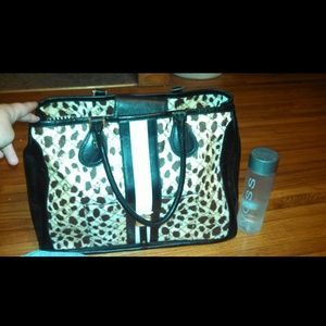 👇L.A.M.B Authentic rare cheetah leopard print bag