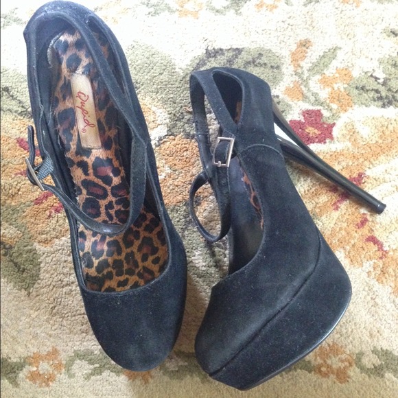 black heels