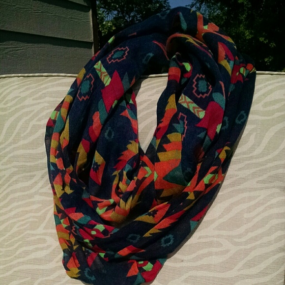 **bundled***reduced*Pacsun Aztec infinity scarf!
