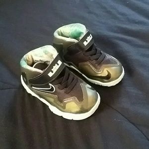 Kids LeBron 11  Armory Slate