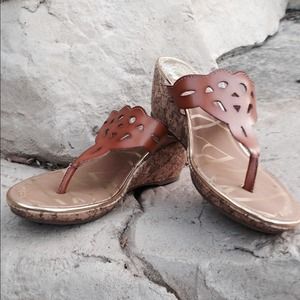 NEW Sam & Libby leather wedges