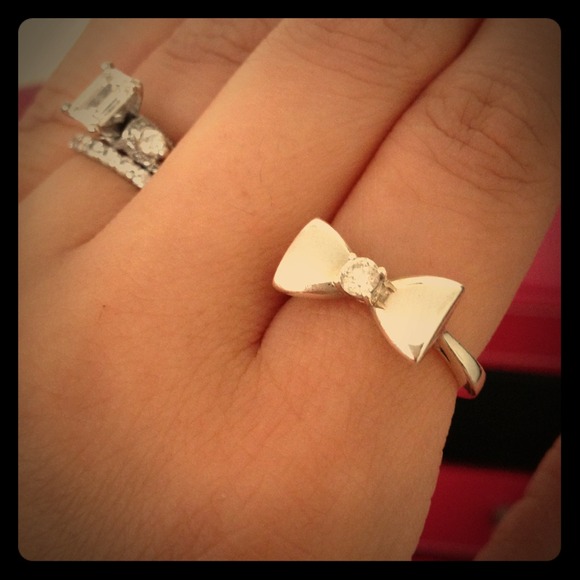 Genuine Diamond, sterling 925 bow ring