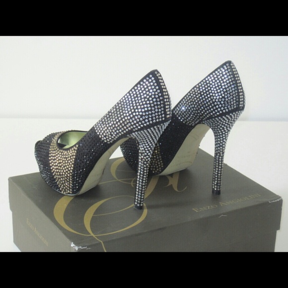 Studded 2 tone Enzo Angiolini pumps - Picture 3 of 4
