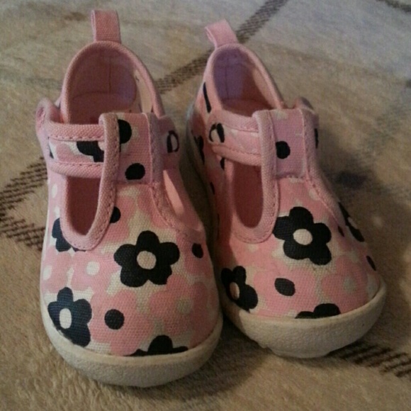 Infant girls baby Gap shoes