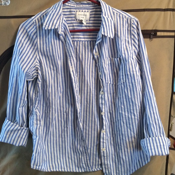 Lightweight Button Down Top Blue/White