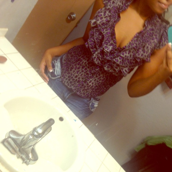 Leopard ruffle print top