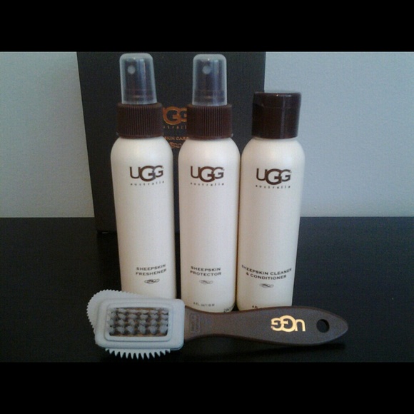 UGG sheepskin care kit