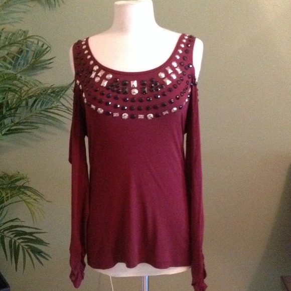 Maroon studded longs sleeve shirt
