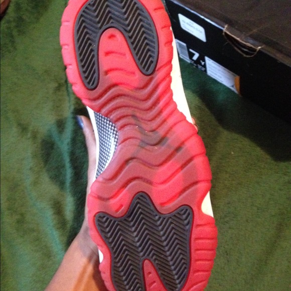 Jordan bred 11s