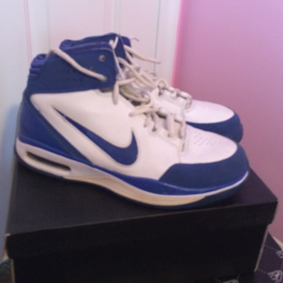 womens nike basketball shoes