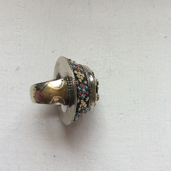 Oversized Afghan Kuchi Tribal Ring - Picture 4 of 4