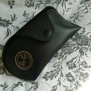RAY BAN CASE