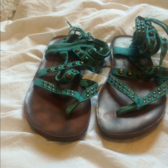 Size 8.5 teal sandals - Picture 3 of 4
