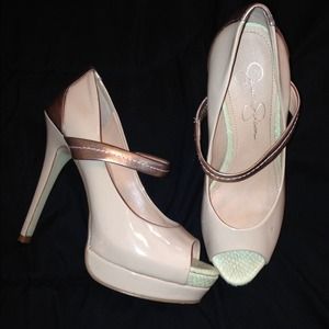 Host pick 💕Jessica Simpson nude/ rose gold heels