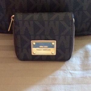 💥REDUCED💥 Authentic michael kors wallet