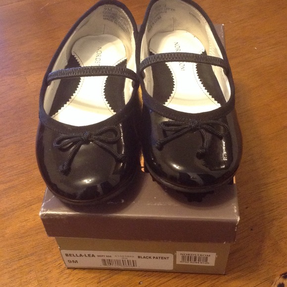 Toddler Black Patent leather shoes