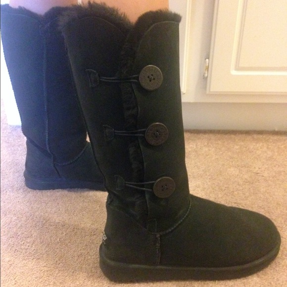 Uggs almost new only worn twice!