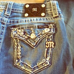 💥REDUCED💥Authentic miss me boyfriend capri