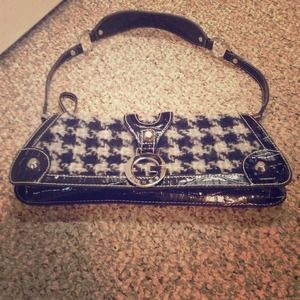 Guess purse