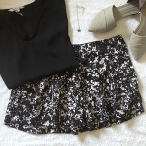 Black & White Abstract Print Flowy Shorts