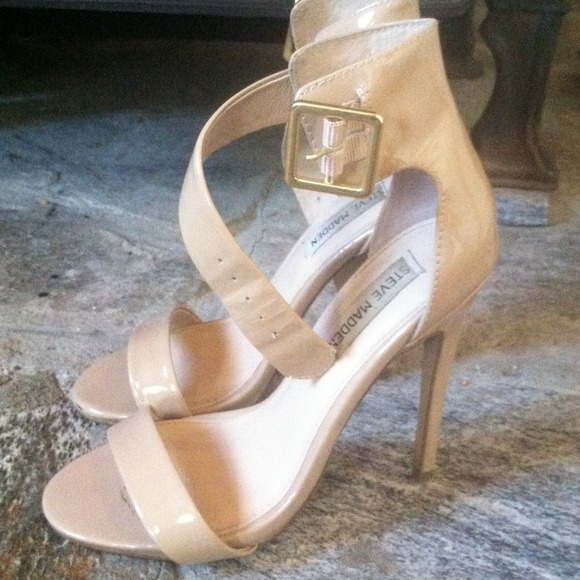 Steve Madden nude Marlene sandals
