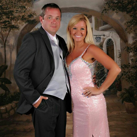 Meet your seller/buyer - Picture 2 of 4