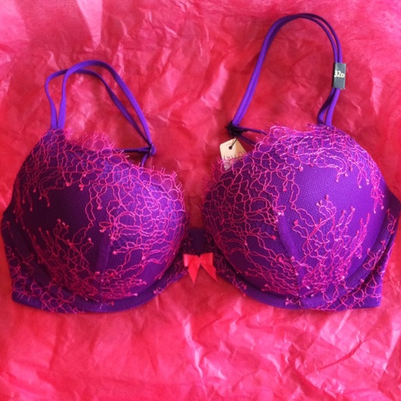 Brand new Victoria's Secret bra + panty set